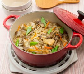鶏肉と根菜の中華風炊き込みご飯
